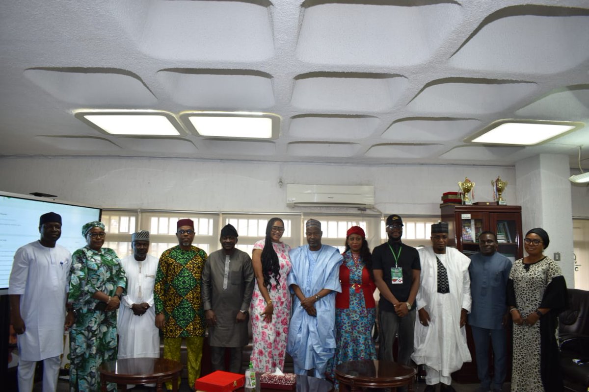 OfficialNUC's tweet photo. The Executive Secretary, National Universities Commission (NUC), Prof. Abdullahi Yusufu Ribadu, today received the leadership of the Right Shift Educational Initiative (Youth Wing), led by its Secretary General, Omolada Mojeed Kolawole, on a courtesy visit to his office.

The group honoured Prof. Ribadu with the Nigeria Youth Golden Role Model Award in recognition of his contributions to youth empowerment, education, and nation-building.

Receiving the award, the Executive Secretary thanked the group for the recognition and commended its efforts at empowering young people with relevant skills, noting that such initiatives should be supported and encouraged.

He emphasised that the youth are the future of the nation and urged them to embrace opportunities for learning, skills acquisition and personal development as they prepare to take on leadership responsibilities.