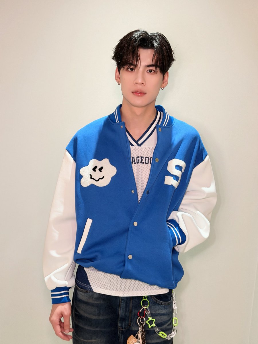 DomundiTV's tweet photo. พบกับ “นอร์ท” @JAONORTHiom ได้ใน YOYO X North ✨

รับชม Live ได้ทาง
🔗 : https://t.co/2NEpVe5jyl

#YOYOxNorthLive https://t.co/9yPAl45FIf
