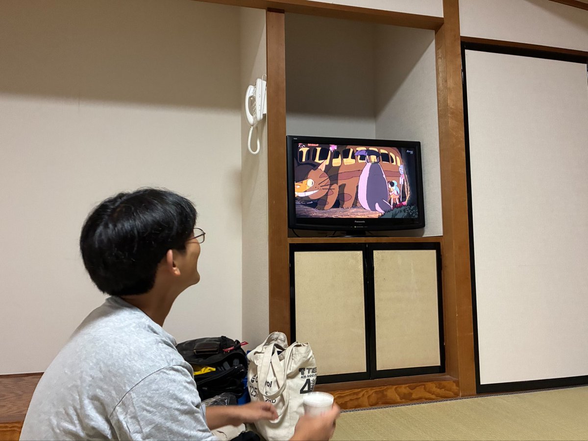 NUAC_Niigata's tweet photo. 猫バスの光軸について議論する自動車部
（10年ぶり二度目） https://t.co/ucsr5j2bbx