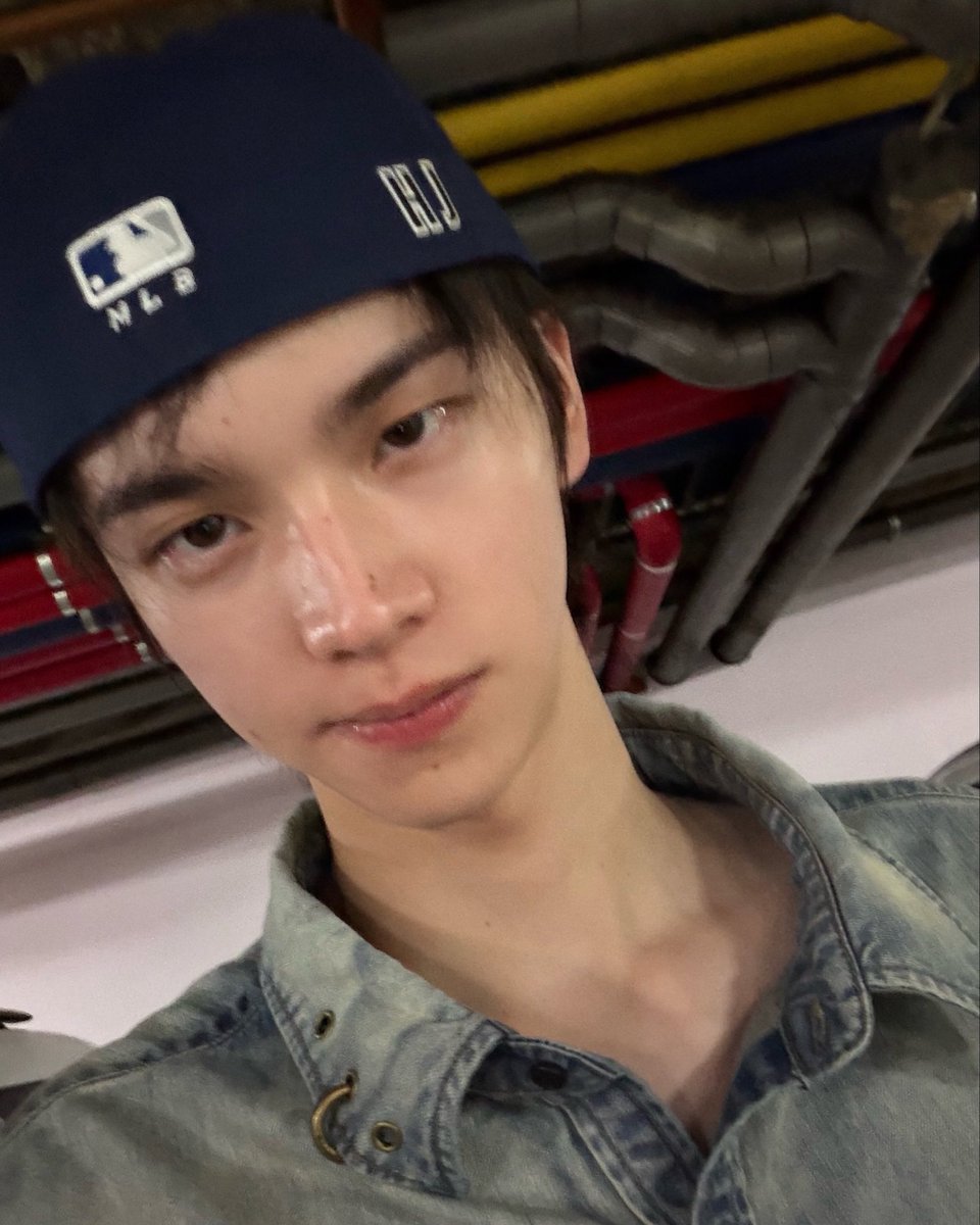 shinyuarchive's tweet photo. [📸] 260821 | Instagram Update 
#SHINYU #신유  

summer, please take care of me! https://t.co/8Sdp0oVBk5