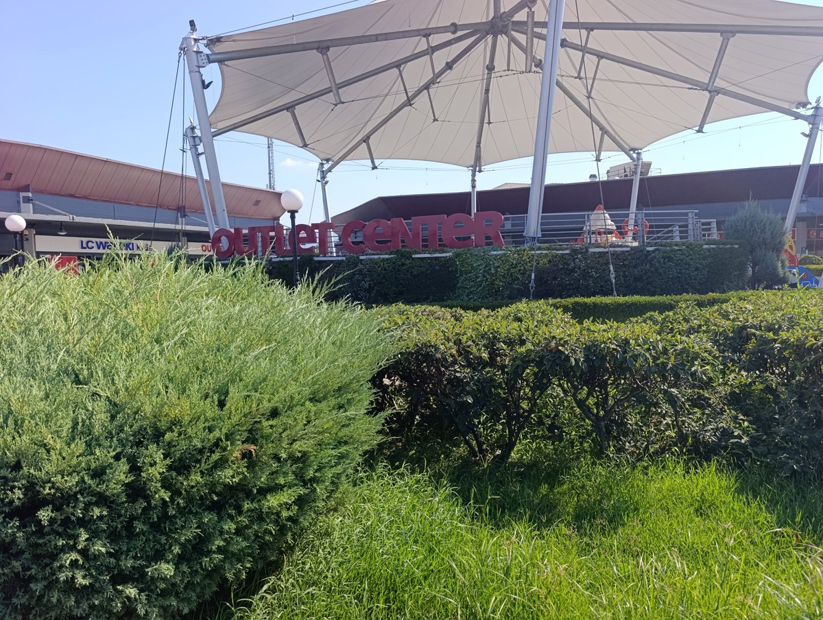 Emir3418075's tweet photo. KOCAELİ outlet center Kimler var arkadaşlar kutsal gün  için çay kahve içe biliriz. https://t.co/PtcKPkwql6