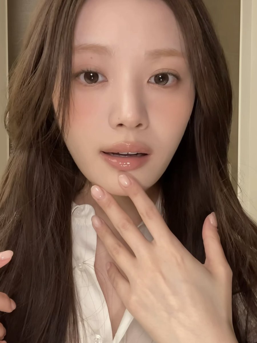 no_ntaaano's tweet photo. 爆美女の粘膜ベージュ系リップ(PC関係ない)
絶対参考にすべし❕❕ https://t.co/n1wx4cz4Ou