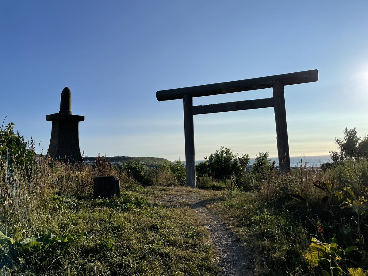 tama3sky19's tweet photo. トマリ(旧泊居)、コンパクトな町の中に日本時代の遺構が散りばめられていた。
サハリンのいろんな場所に行ったが、ここが1番日本らしさを感じれる場所だと思う。
写真4枚では足りない、、 https://t.co/At9pMWyvAf