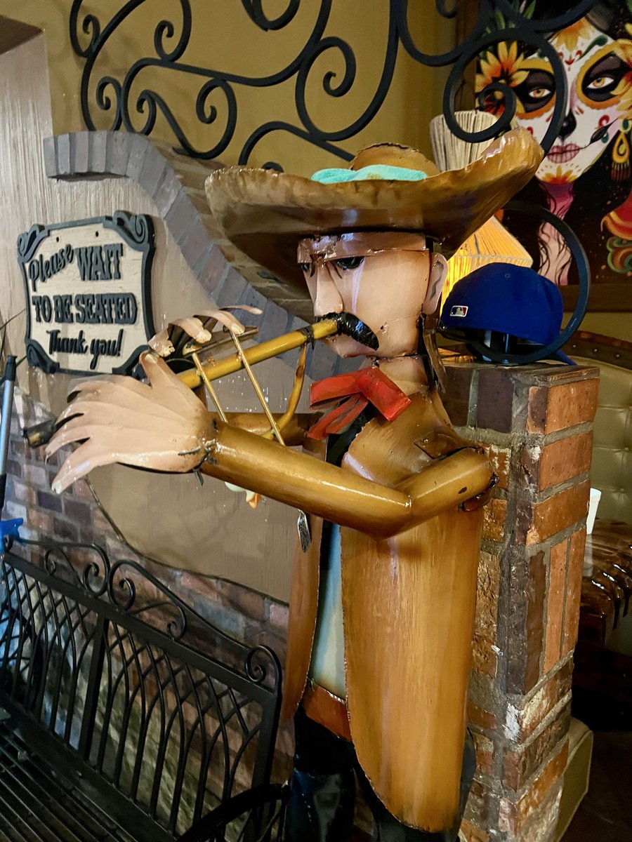 OneDelightfulL's tweet photo. We pulled over in Goodland, Kansas, at Tequilas Mexican Grill and it exceeded our expectations. 

Televisions displayed the rodeo while we devoured fajitas and a cheese-smothered chimichanga. And those margaritas! Great service. https://t.co/yP4xvOsnvK