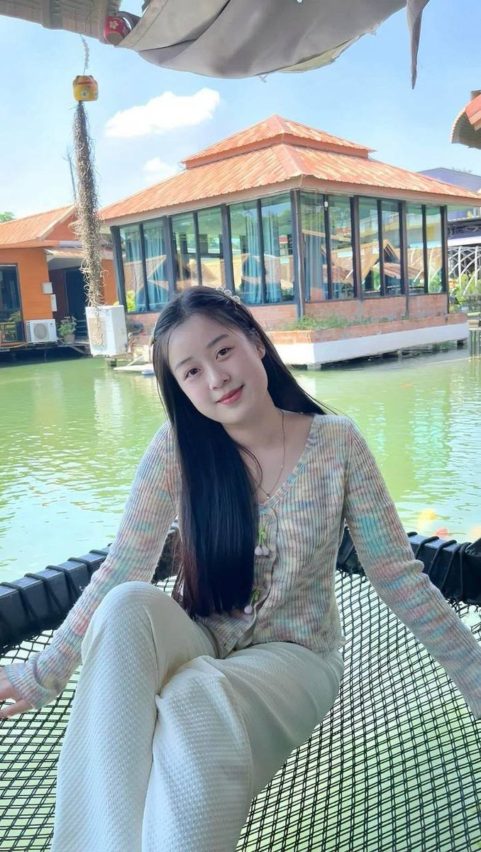 ShellaTzeng's tweet photo. 6💄”ตอนแรกก็ไม่เชื่อ จนกระทั่งลองใช้เอง... ไอเทมลับที่บิวตี้บล็อกเกอร์เกาหลีโหวตให้เป็นอันดับ 1!“ 🦋 ครีมกันแดดเนื้อซูเฟล่ บางเบา คุมมันนาน 🌤🧀💚💚600/1

🆔 : @700qtfou

🔗: https://t.co/hF6wOOzsRa

รับงานศรีราชา
#รับงานศรีราชา
#รับง���นอ่าวอุดม
🌺🪼🥰🍇🌹❣️🌷🥀🍈🌸 https://t.co/K7ESGOFnWG