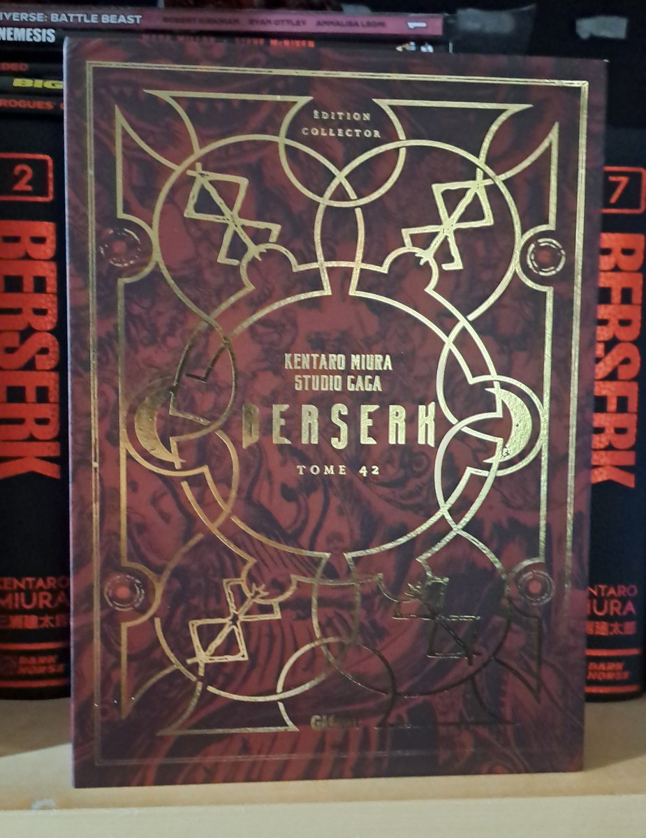 RealHollowToxin's tweet photo. Berserk 42 (French Collectors Edition) 

Happy to add them to the collection! https://t.co/4OQJ8Em4Rb