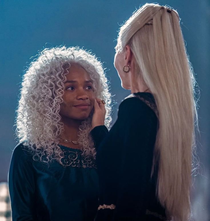B73300Blue's tweet photo. I find Rhaena and Baela incredibly innocent, yet no one makes such a big deal about their innocence; it’s ridiculous how 'Green' fans act as if Helaena were a literal angel https://t.co/GEOg1h6kJ6