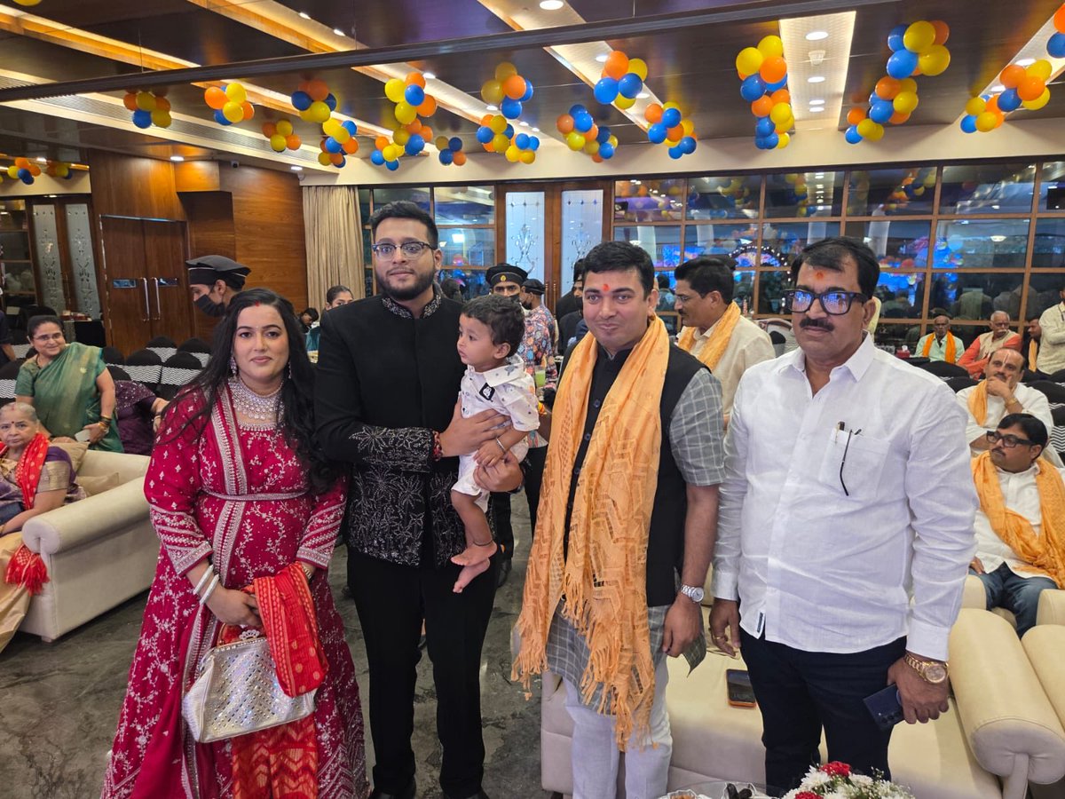 pawantripathi_'s tweet photo. 📍The Legacy Banquets, Borivali West

Attended little Yashaarth’s 1st Birthday Bash and celebrating this beautiful milestone with the Mishra family.

Wishing Yashaarth a lifetime of happiness, good health, success and endless blessing.✨ https://t.co/D6J76zrTL5
