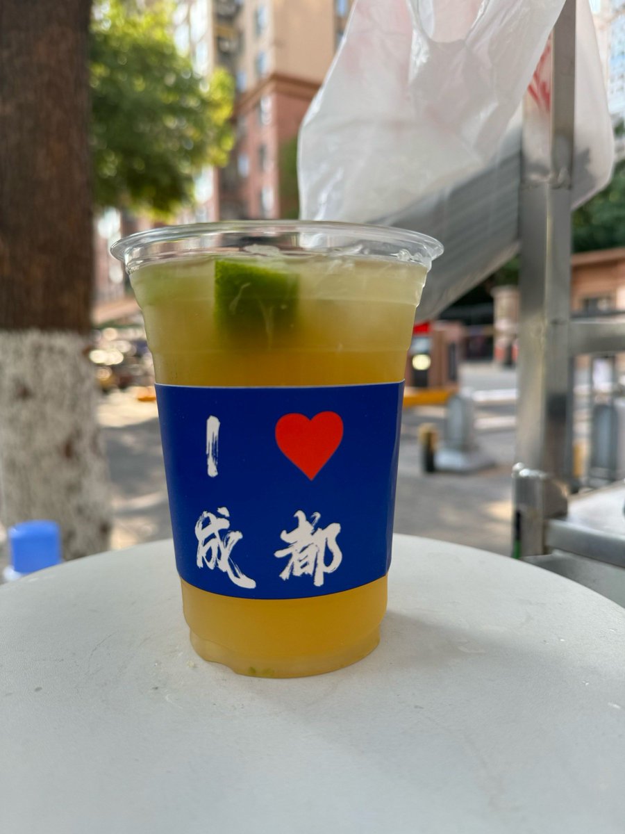 asajohnson52's tweet photo. DIY honey lemon iced tea in 5 mins! Steep black tea, add fresh lemon juice u0026 1 tsp honey, shake with ice—perfect for hot afternoons! https://t.co/2CKe35alzn