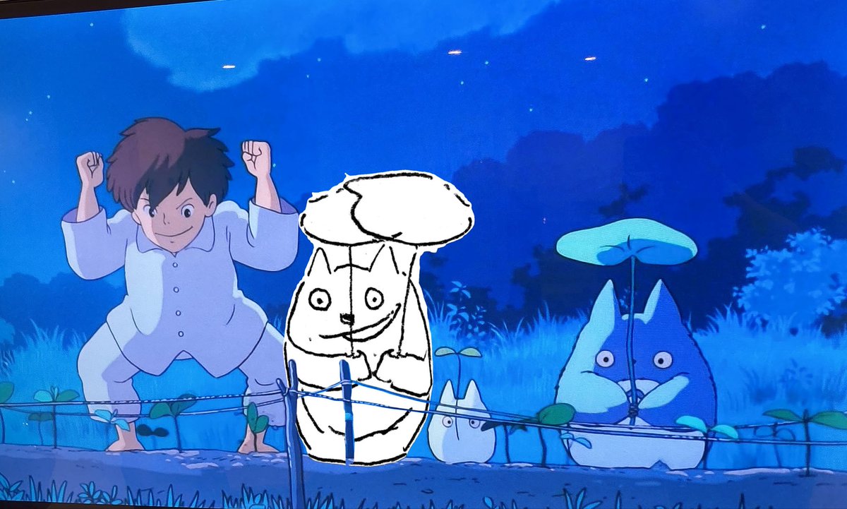 utsinoko's tweet photo. トトロ見てる https://t.co/Y7r9OfJ6jA