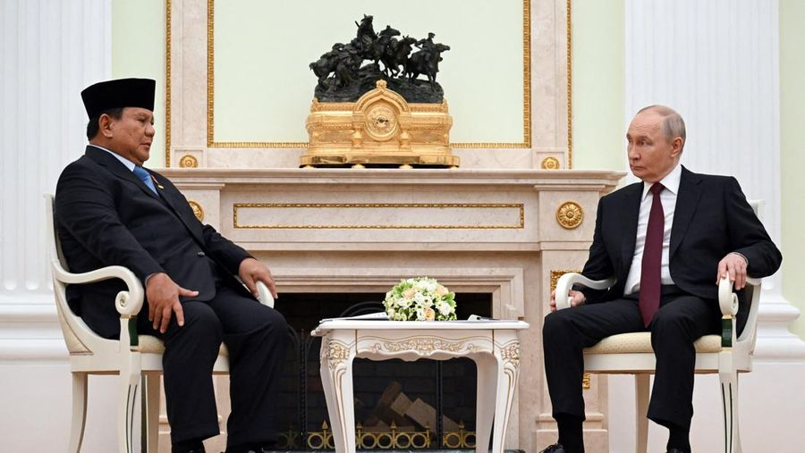 LambeSahamjja's tweet photo. BREAKING NEWS 
PRABOWO DIKABARKAN AKAN KE RUSIA AWAL BULAN SEPTEMBER UNTUK BERTEMU PUTIN https://t.co/NDaGfMuPgQ