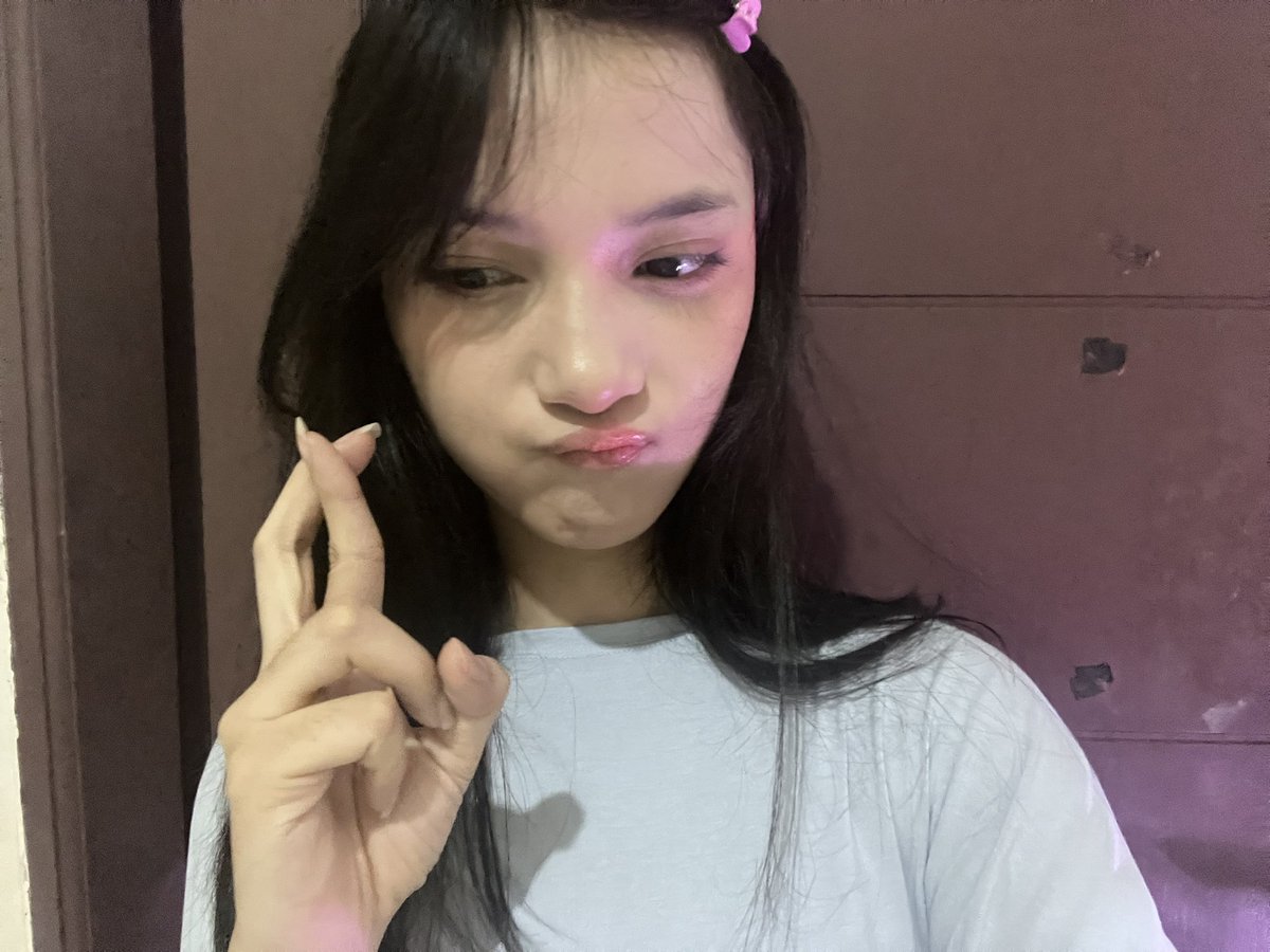 A_VirgiJKT48's tweet photo. THANKYOU VC BULAN INI SERU SEKALIH makacih ya sudah mau mengobrol dan berkenalan dengan astrella https://t.co/CVFzRIzaCK