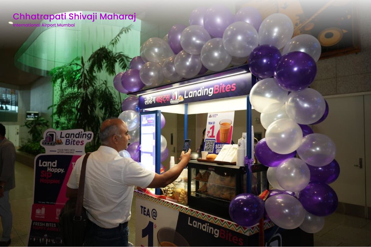 CSMIA_Official's tweet photo. Landing Bites is now open at #MumbaiAirport, located at T2 Domestic Arrivals, West Side, opposite Baggage Belt 1.

A convenient stop for passengers to pick up a quick bite before heading out.

#CSMIA #LandingBites #AirportEats https://t.co/A3gErP6mkF