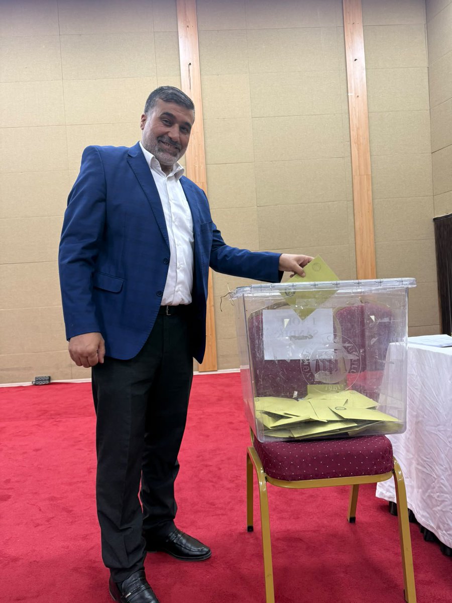 Mahmudozbek63's tweet photo. ŞANLIURFA 1 NO’LU HİZMET - İŞ ŞUBEMİZİN GENEL KURULU YAPILDI
Başkaniniz Seydi Eyyüpoğlu ve yönetimine başarılar dileriz...
@Seydi_eyyupoglu
@hakiskonf
@hizmetis https://t.co/DWStzXA1vO