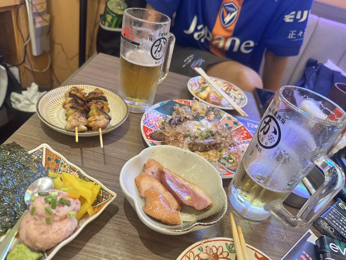vhirohiii's tweet photo. 負け！今日は！
続けて応援するのみ！！
とりあえず反省会🍻

#長崎サポアウェー遠征 #柏長崎 #vファーレン長崎 #柏グルメ https://t.co/1SAKUsEwJk