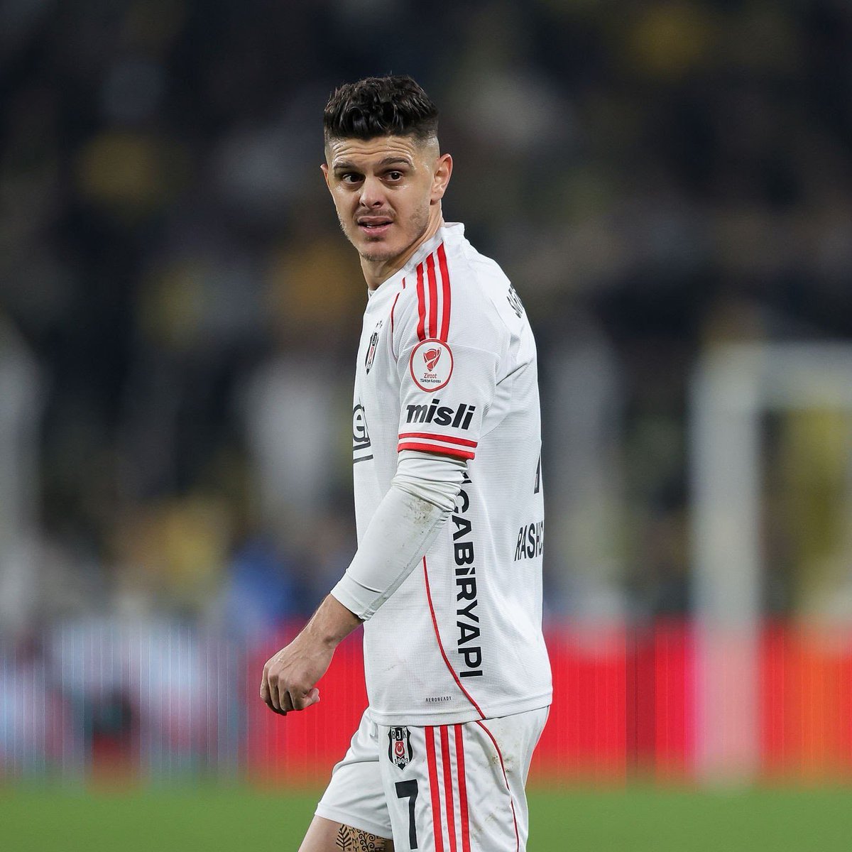 KartalRecord's tweet photo. Milot Rashica ile yollar ayrılacak. Süper Lig’den birkaç takım ile görüşmeler başladı. (Ertan Süzgün) https://t.co/LSiGZUSbZz
