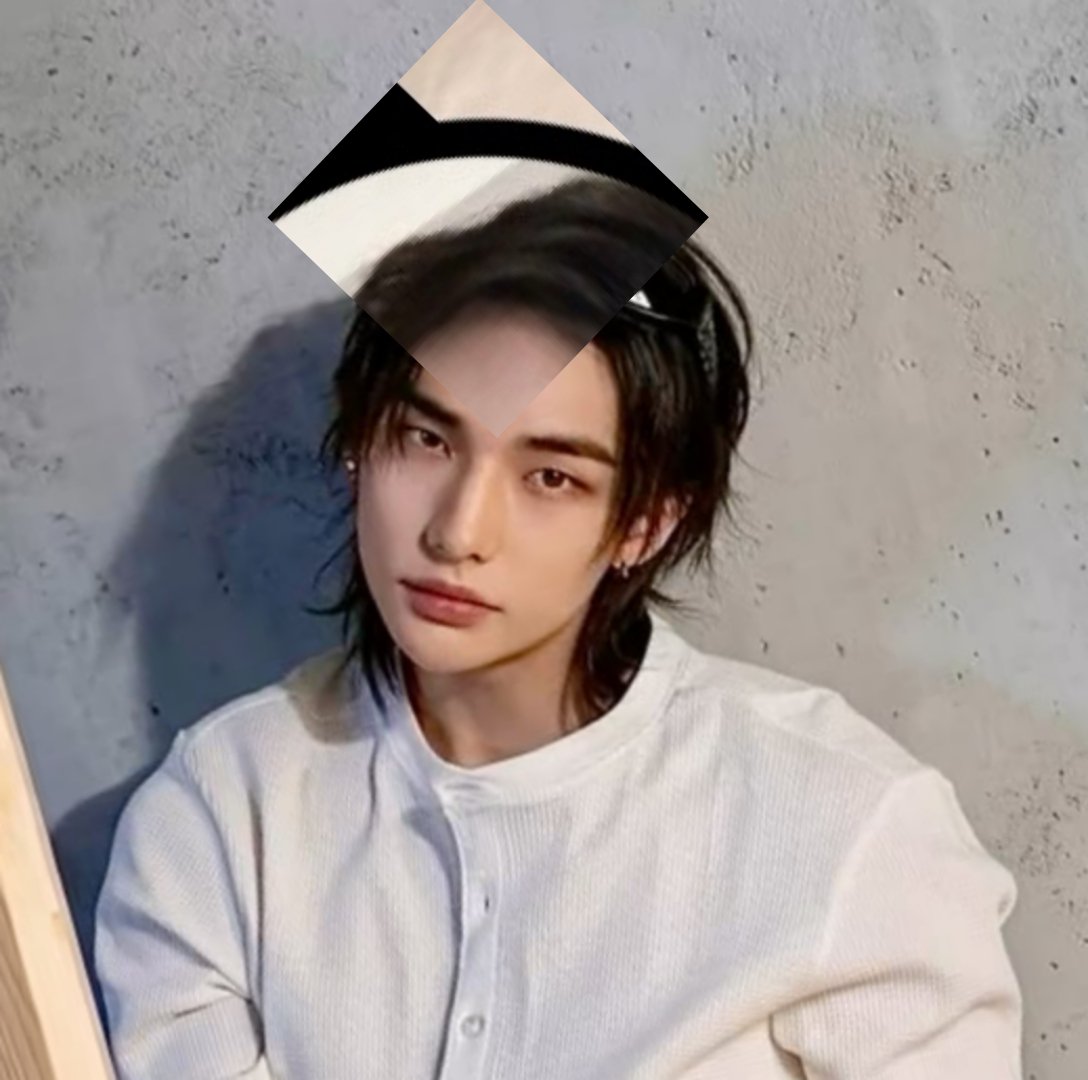MellowHyunjin's tweet photo. @MellowSeungmin INI YA JAWABANNYA https://t.co/RLR9fgvvVf