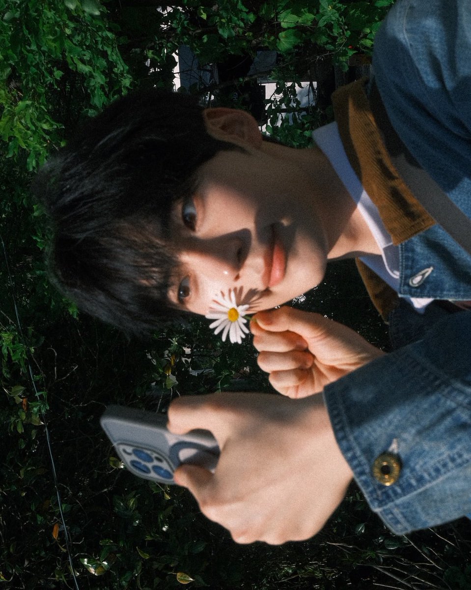 shbpics's tweet photo. sunghan._.bin instagram update https://t.co/ISm39WJOK3