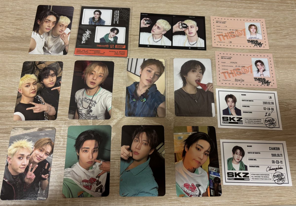 seungstarmin's tweet photo. スキズ トレカ 交換 ユニット 🍉 FANS マグネット カード ユニット Stray Kids 🐺🐰🐷🐇🥟🐿🐥🐶🦊

【譲】 画像・青丸で囲っているもの
【求】 赤丸・🐶ならその他🉑(要相談)

まとめての方優先
異種交換も🉑(要相談)
名古屋、京セラ(大阪)、福岡公演＞郵送 https://t.co/czzdg5I7bs