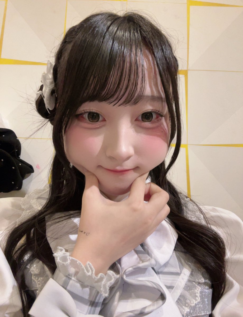 tsumugi_umeko's tweet photo. 恒例(にする)のライブ終わりもちもち https://t.co/N2DEaNNtXh