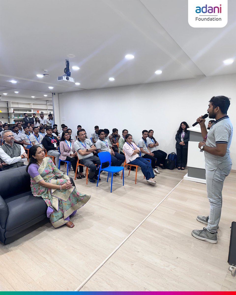 AdaniFoundation's tweet photo. Our Chairperson @adanipriti visited our state-of-the-art @AdaniSaksham centre at Ahmedabad where she interacted with students &amp; alumni. Since '16, SAKSHAM, our skilling arm, has been empowering youths with future-ready, tech-based skills. So far, it has trained 2 lakh+ youths. https://t.co/HlLpGOZAcl