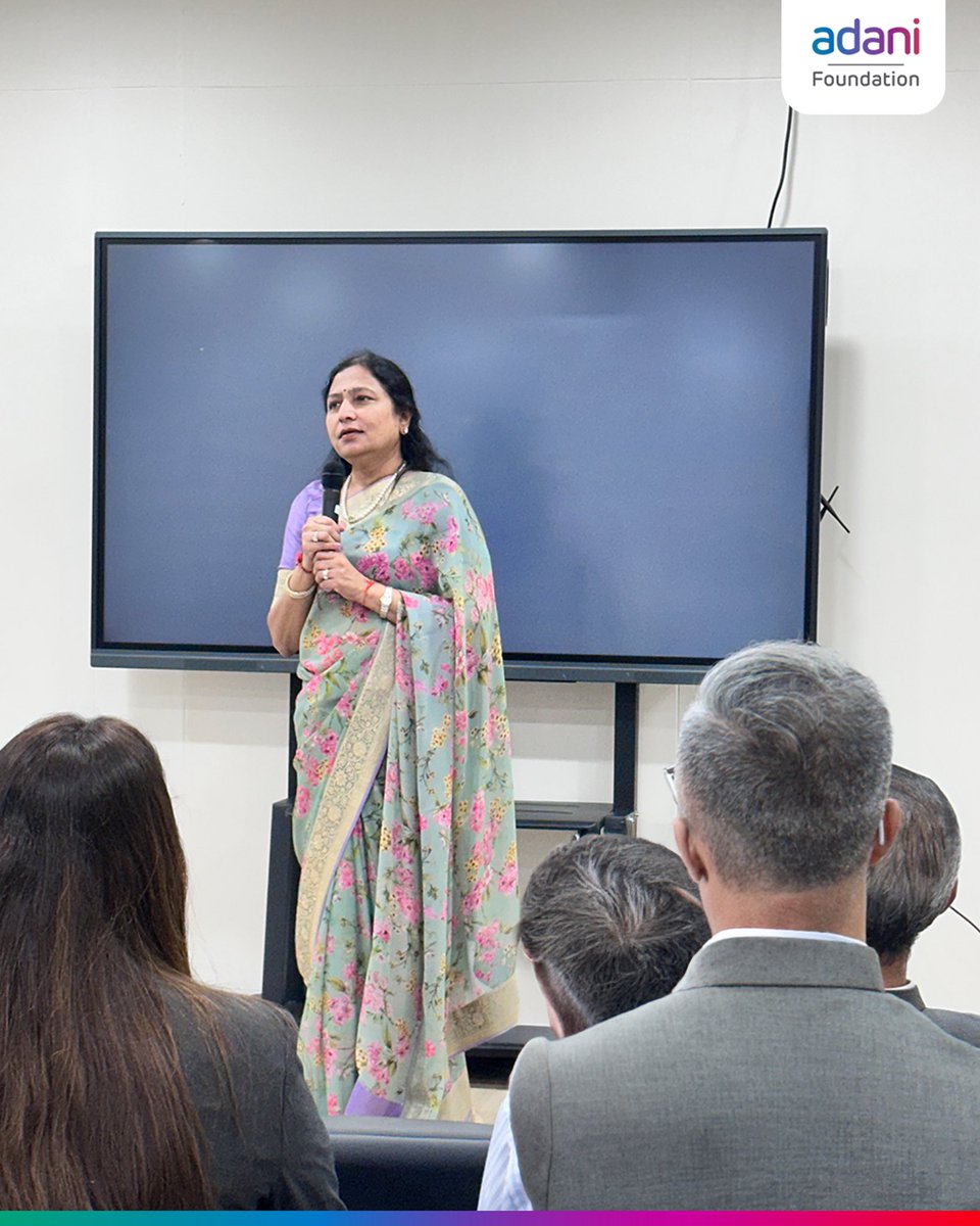 AdaniFoundation's tweet photo. Our Chairperson @adanipriti visited our state-of-the-art @AdaniSaksham centre at Ahmedabad where she interacted with students &amp; alumni. Since '16, SAKSHAM, our skilling arm, has been empowering youths with future-ready, tech-based skills. So far, it has trained 2 lakh+ youths. https://t.co/HlLpGOZAcl