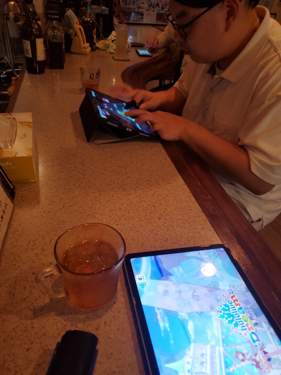 Lafies_Scarlet's tweet photo. ホロドリBAR？🤣

#わためいとの実家 https://t.co/WLGZ68tpsz