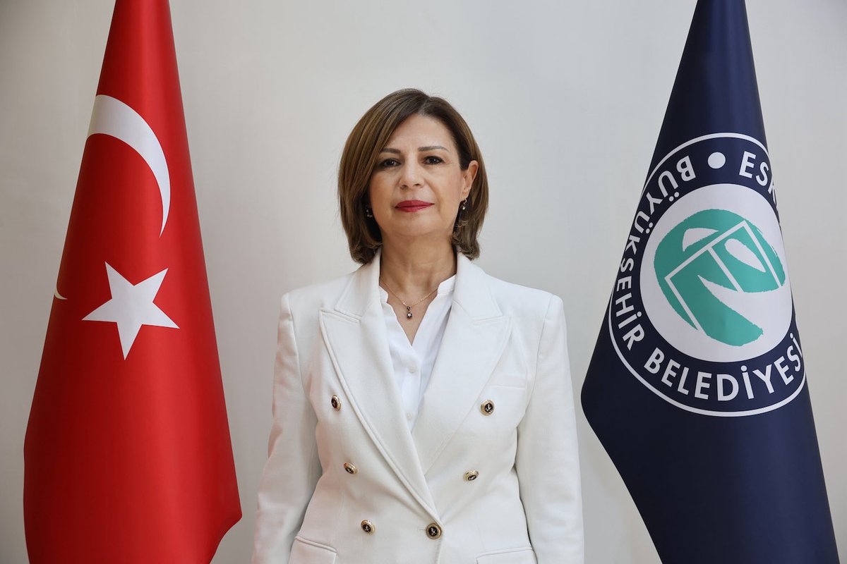 ToplumsalMht121's tweet photo. Eskişehir Büyükşehir Belediye Başkanı Ayşe Ünlüce, CHP'den istifa ederek YENİ Parti'ye katıldı. https://t.co/flvw8AevAI