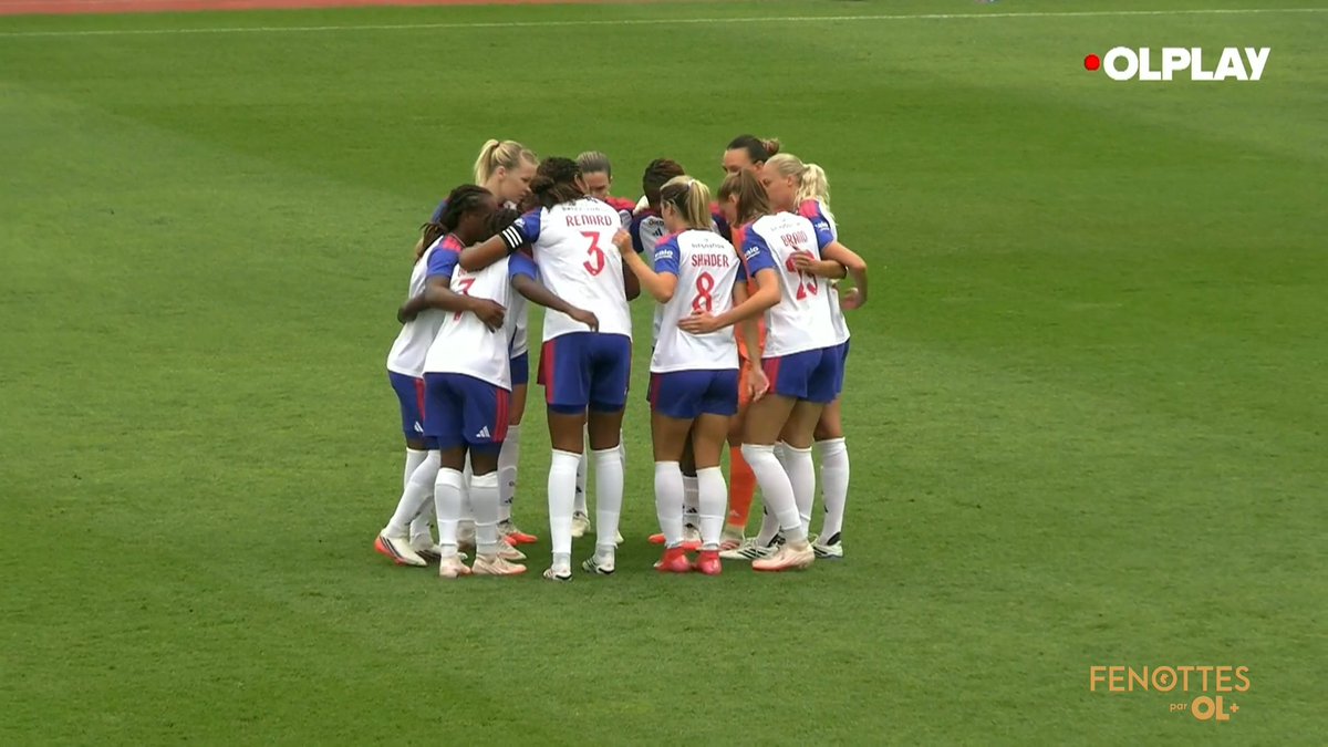 fenottes's tweet photo. AVFC 0-0 OLL
Coup d'envoi
(1ᵉ mn)
#AVFCOLL https://t.co/fMQAEzkSJB