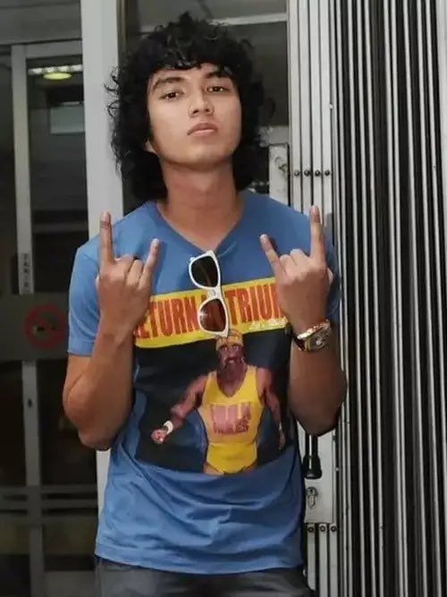 dwjnna's tweet photo. @zhlide Lebih mirip Aldi Taher jaman dulu. https://t.co/VBsWXvVrv7
