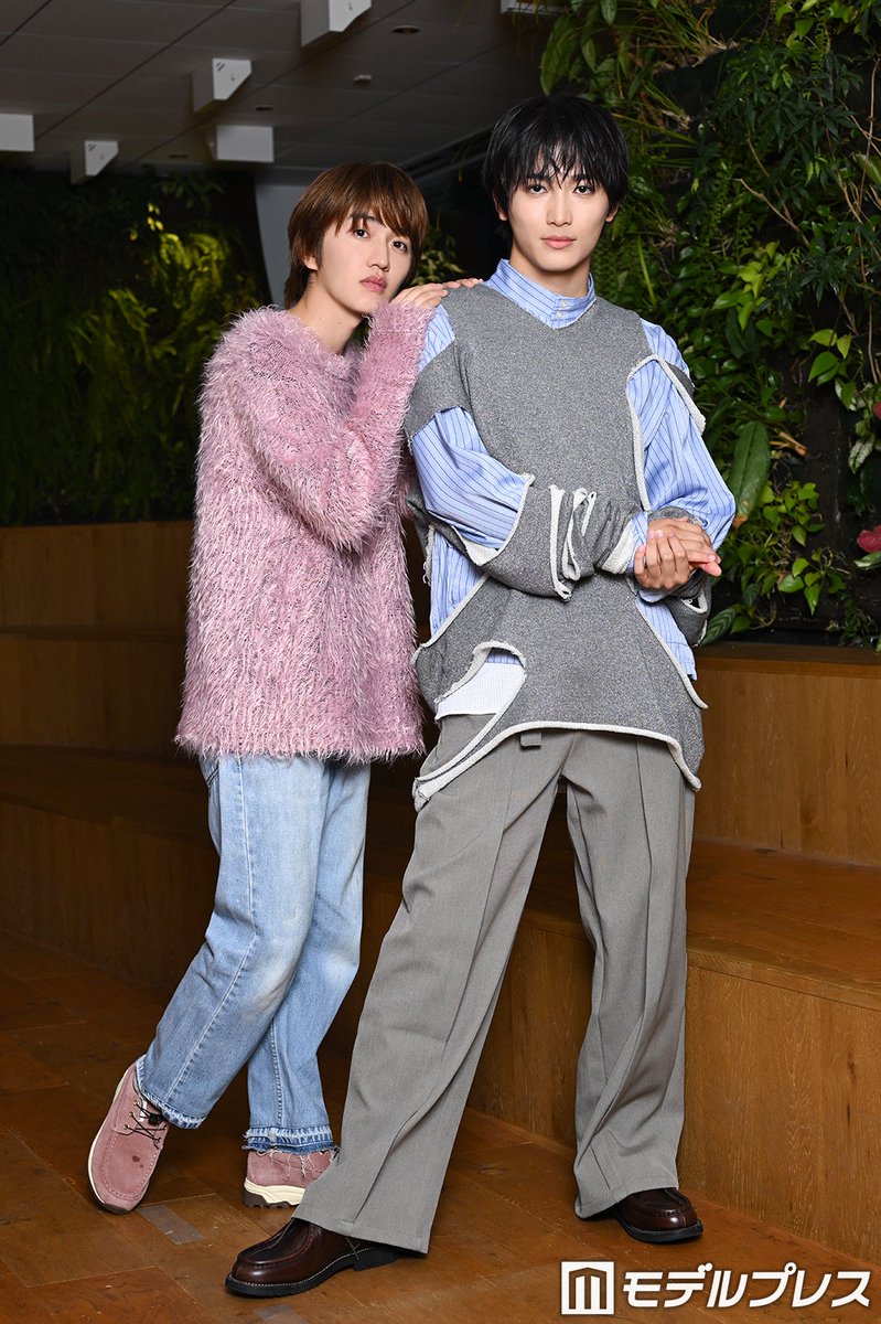 modelpress's tweet photo. 「ちょっと待とうよ、春虎くん」
インタビュー後編🫧

中川翼＆桜木雅哉（原因は自分にある。）
初めて遊んだ温泉で起きたアクシデント
https://t.co/jZvTZIfRl0

🧹もし2人がルームメイトになったときの分担は？
桜木：運転係、お風呂掃除
中川：料理

#ちょとら @dramaphil_mbs @genjibu_sdr https://t.co/JTfczfTaVW