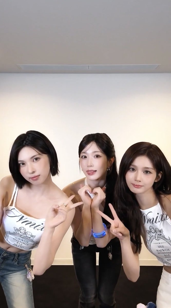 HAEWON_OSI's tweet photo. ｱﾞｱﾞｱﾞｱﾞｱﾞｱﾞｱﾞｱﾞｱﾞｱﾞイルコン2日目の記憶が蘇ってくる‼️‼️‼️‼️
早く会いたい🫶🫶
供給に感謝🙏🙏🙏✨️✨️✨️
#NMIXX #엔믹스
#ZEROFRONTIER
#NMIXX_ZEROFRONTIER
#NMIXX_ZEROFRONTIER_JAPAN
#NMIXX_WORLDTOUR_ZEROFRONTIER
#NMIXX_ZEROFRONTIER_JAPAN_Day2
#NMIXX_JAPAN_DEBUT https://t.co/noTgGuuspu