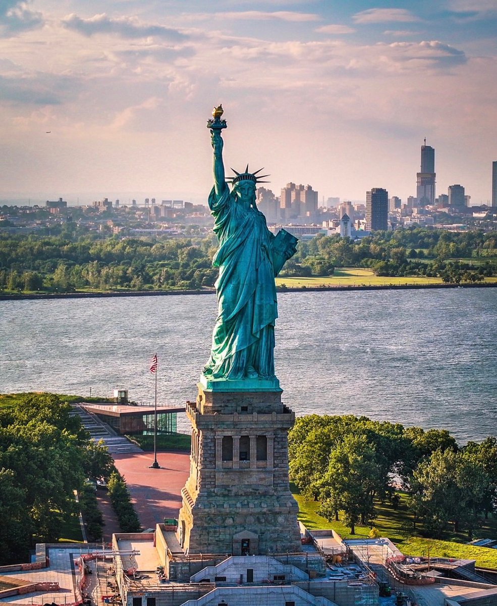 Natute123's tweet photo. New York, USA 🇺🇸 https://t.co/2JGkRKKdCc