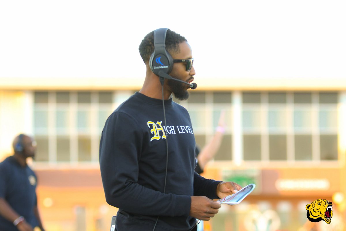 coachcarter1911's tweet photo. Happy birthday to our OC/AHC Coach Slaughter. Your attention to detail and energy is #HIGHLVL. Enjoy your day. #ItsFREE https://t.co/wjCutSkp7O