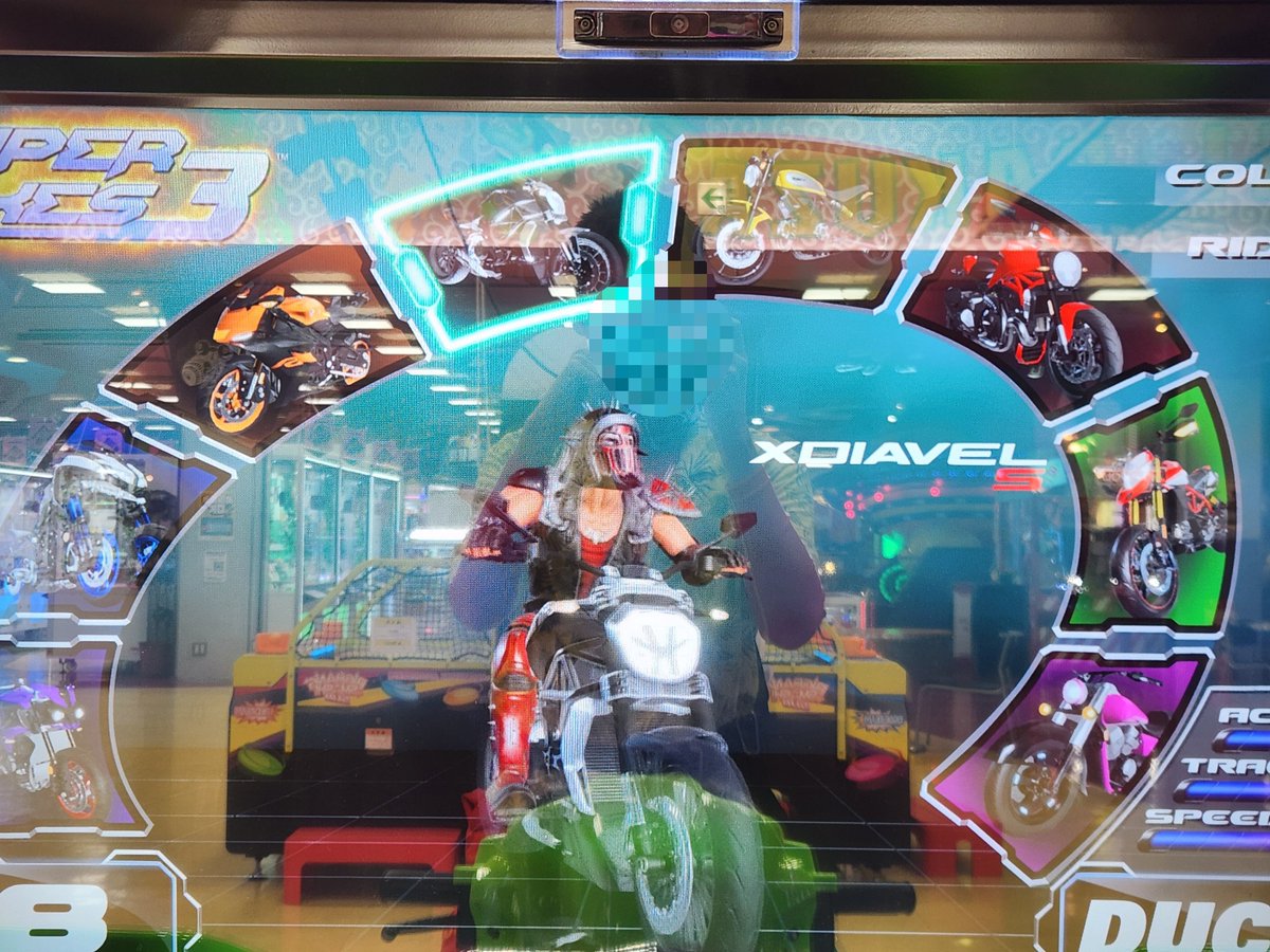 TF_nattu's tweet photo. 車種すごい！！
ヤマハは
•MT-10
•ナイケン
•R6

ドゥカティ
•Xディアベル
•スクランブラー
•モンスター1200R
•ハイパーモタード950SP

が収録されとった！ https://t.co/IIl07oKfFU