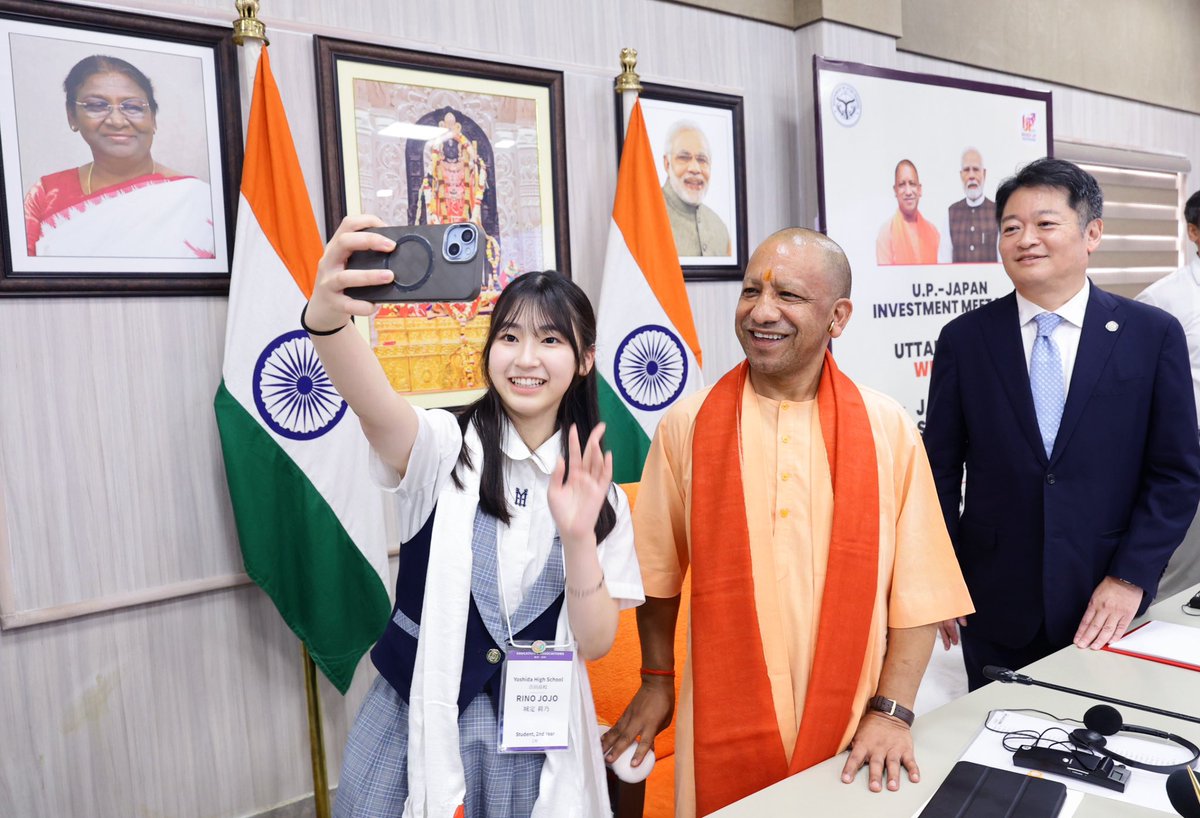desimojito's tweet photo. The line from CM Yogi ji that stayed with me:

"One child has come from a village in Lucknow, the other from a village in Japan. One speaks Hindi, the other Japanese. But both are writing the story of their own future."

Next year marks 75 years of India-Japan diplomatic relations.

The Chief Minister told those students they are the ambassadors of what comes next. Not a bad way to spend a Friday morning.
#JapanInvests_UP