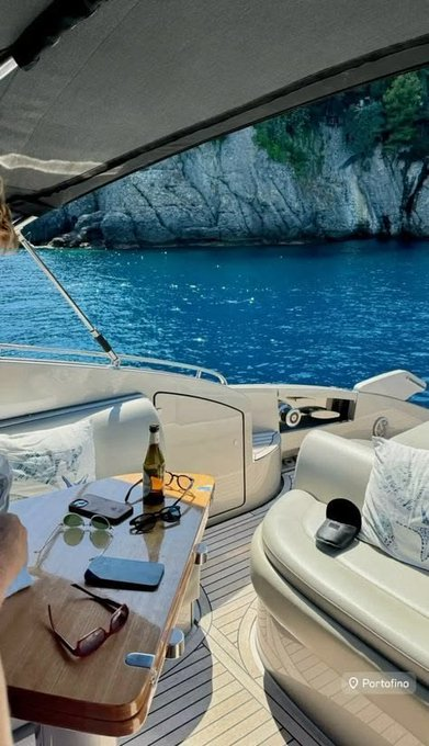GentlemenxStyle's tweet photo. The goal: private views, expensive taste, and complete freedom. https://t.co/cmXWOZWFLW