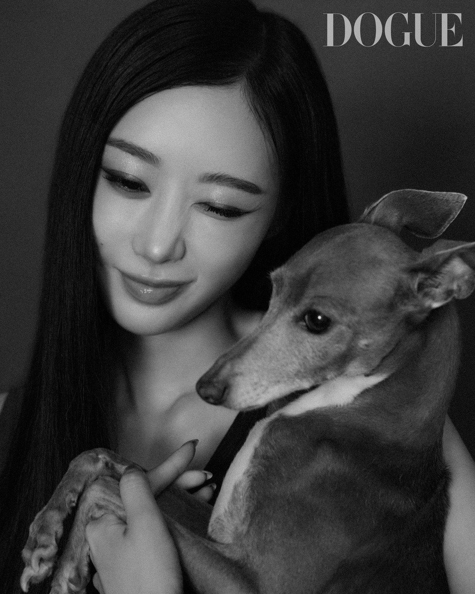 urmoon_aeri's tweet photo. GISELLE WITH COOPER

ELLE Korea                              DOGUE Korea https://t.co/aBtYTAYhw2