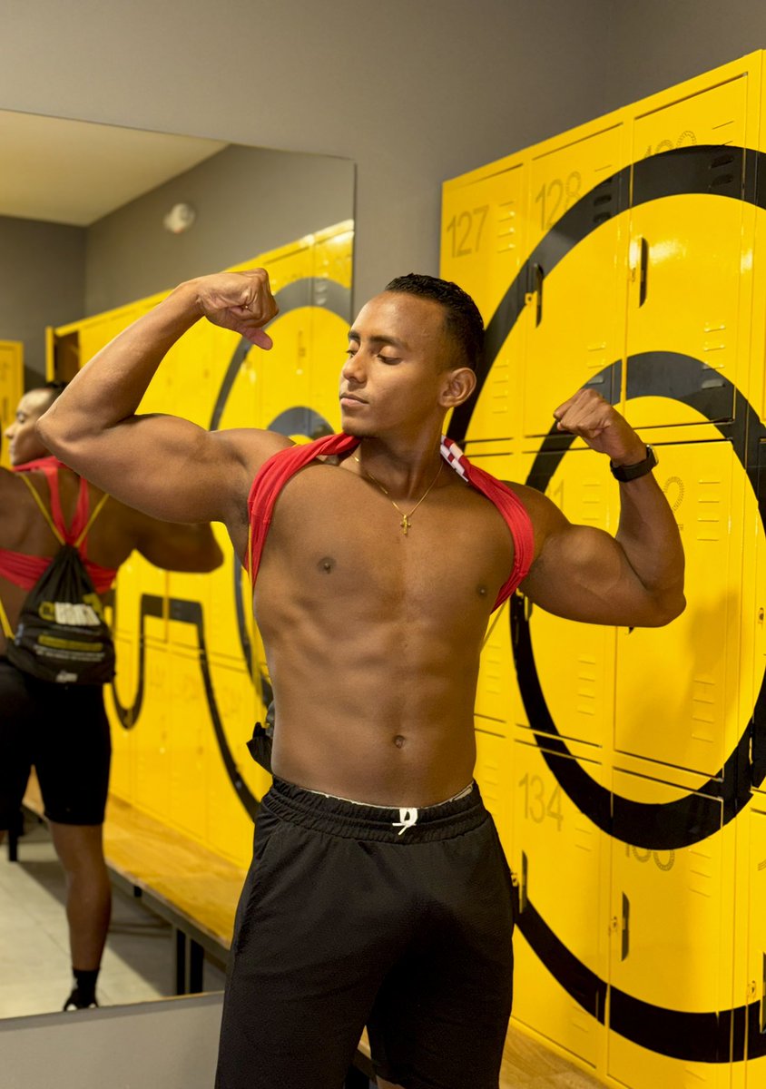 gabriefitnessof's tweet photo. En el gym💪🏾 / en la casa 🍆
https://t.co/WXaydr716X https://t.co/Npp6yUbN55
