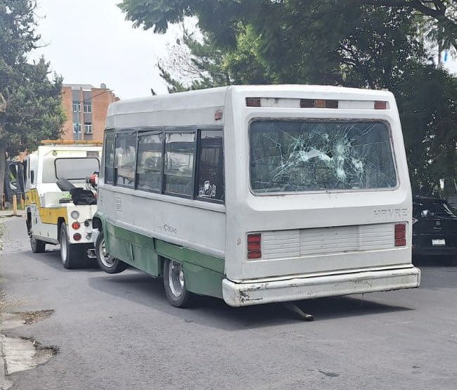 burritofestival's tweet photo. @LopezCasarinJ
@AlcaldiaAO 
@SSC_CDMX 
@observseguridad 

Nuestro reconocimiento a la gran labor de los Oficiales de Tránsito por el retiro de autos abandonados, chatarra y vandalizados  sobre la vía pública Rio  Mixcoac Oriente y otras vialidades en Lomas de Plateros y aledañas https://t.co/qtyVrFsEuk