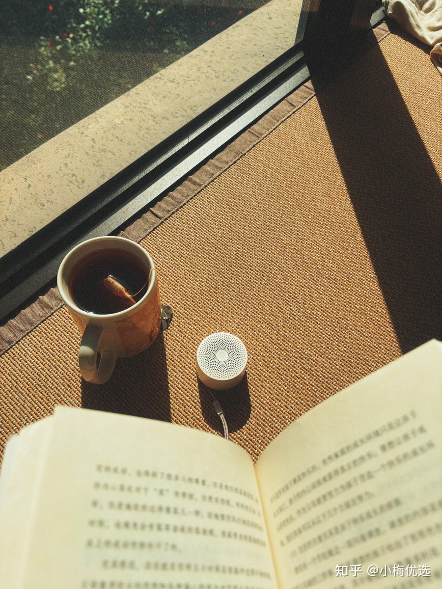 RubyBrookskgk's tweet photo. Relax total después de un día largo: café frío, playlist suave y nada de prisa. https://t.co/Bn8Q6CXxAm