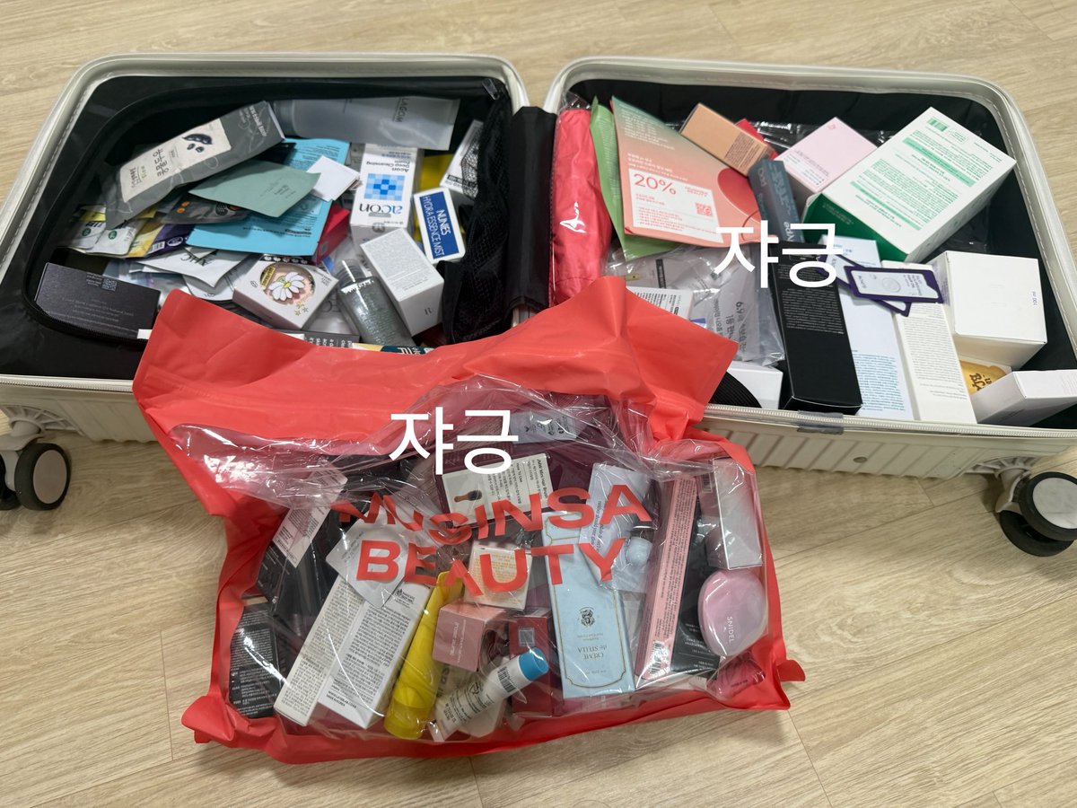 365day_review's tweet photo. 오늘의 무뷰페 전리품 ...🪎

본품 운도 좋긴했지만 진짜 어깨 빠지는줄
백팩+캐리어는 선택이 아닌 필수...
백팩에도 더 있어요.... https://t.co/1zkbisNb3p
