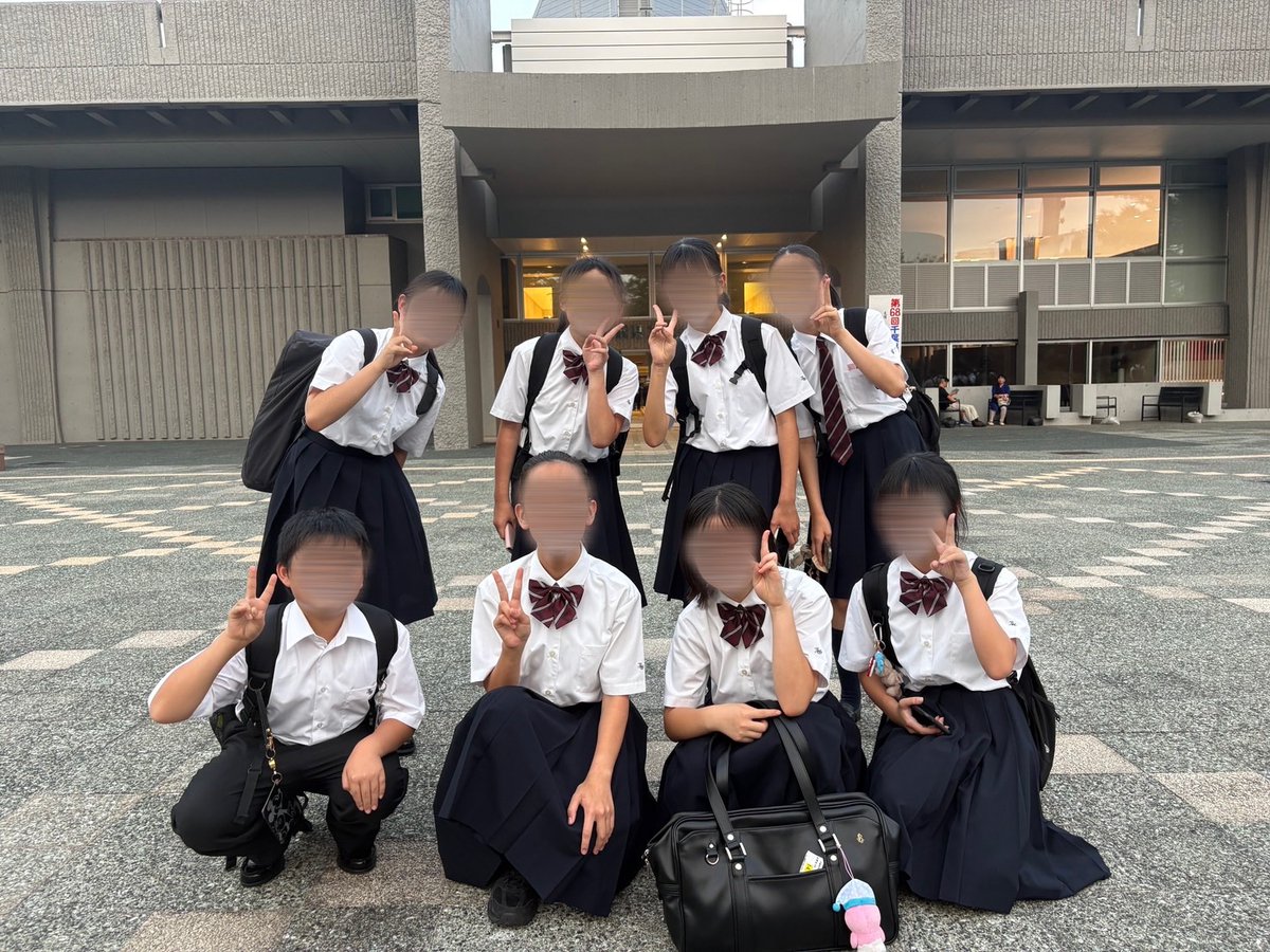 IBBC_official's tweet photo. こんにちは🌝
市川学園吹奏楽部の中学生、高校生は先日、千葉県文化会館で行われた第68回千葉県吹奏楽コンクール予選に出場いたしました。
中学・高校ともに、金賞受賞を目標に練習していましたが、惜しくも届かず、銀賞となりました🥈
応援していただいた皆様、ありがとうございました。 https://t.co/DXNLalWmgN