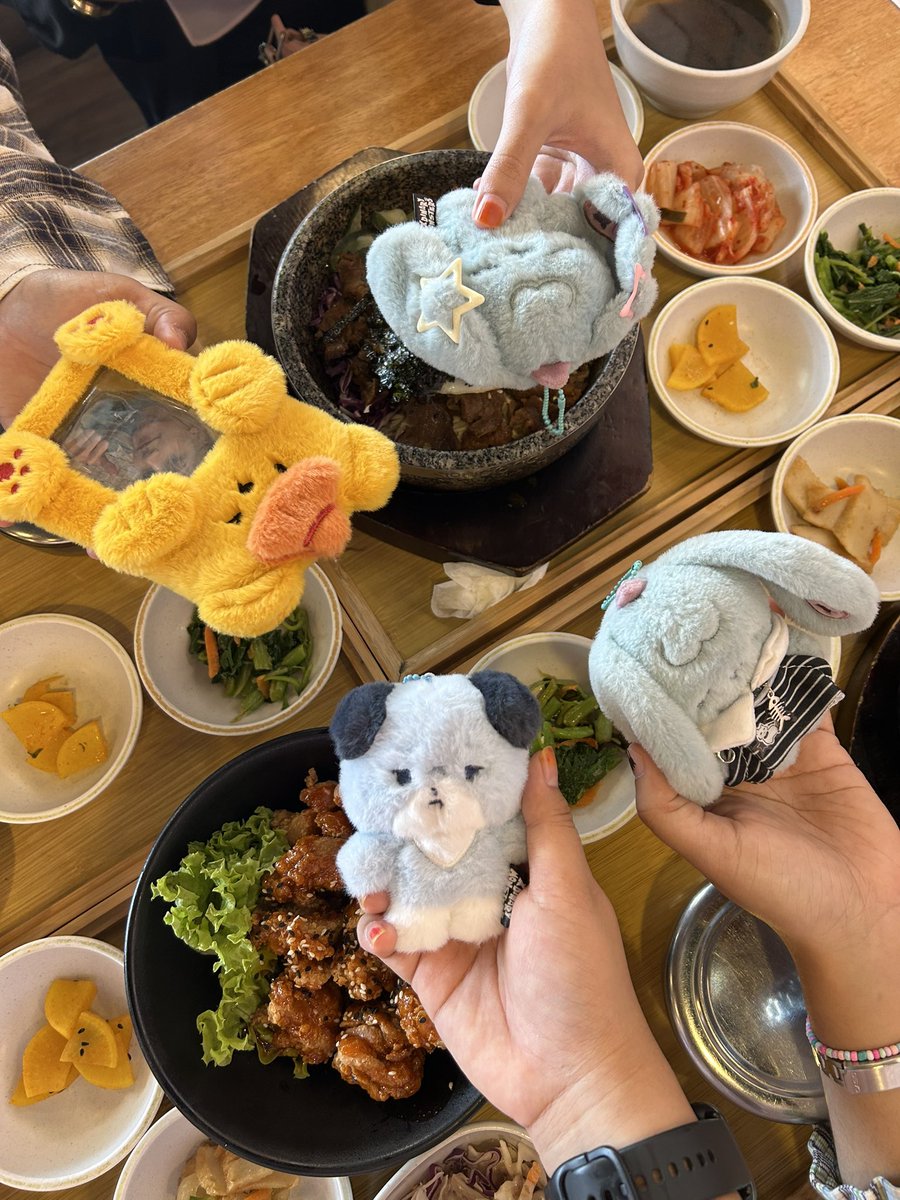 icungaegi's tweet photo. mini cse for gaebabz 🐰🐺🔥 pasni kena recruit rmai lgi villains cawangan utara 😭😭 

 @tendotmrk @chocolatedevil_ @snowhitaesan https://t.co/H0XRrWOLqY