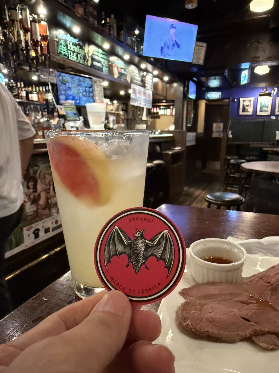 5at0c's tweet photo. バカルディのキャンペーンに釣られてソルクバーノを
C賞のステッカーをゲットしました！
#82赤坂
#BAKARDĨCOCKTAILCAMPAIGN https://t.co/W1mnJQZyKd