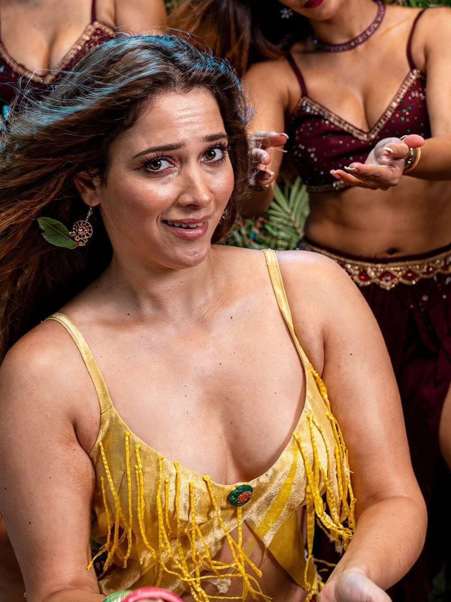 Sweetyvicky1's tweet photo. Tamana bhatia just stole everyone's attention... again.❤️🥵 https://t.co/jYKd0xYHwO