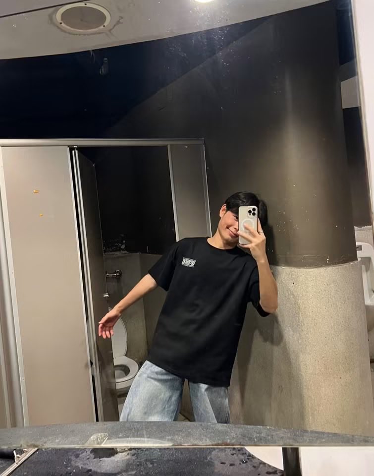SawTunranm's tweet photo. 🤫🖤 https://t.co/65p2Tnguqx