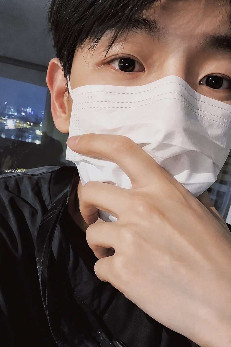WINGCccxi56's tweet photo. Something just about 'LOVE'.
#백현 #BAEKHYUN 
@B_hundred_Hyun @BAEKHYUN_INB100 https://t.co/x5I4GPLwvW
