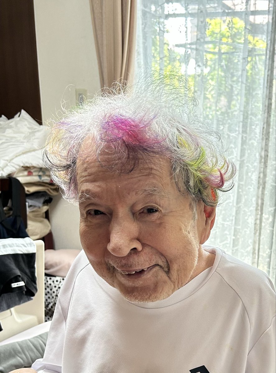 kagekineko's tweet photo. 要介護5のサービスを受けている身ですが、その目的は困難な生活の質を少しでも向上させること。また少しでも生きやすくなることでしょうか。これは受ける側とサービスする側の呼吸が合えば可能だと思います。僕の場合ですが、それがうまくいって前を向け今日1日も悔いなく終わりました。有難いことです。