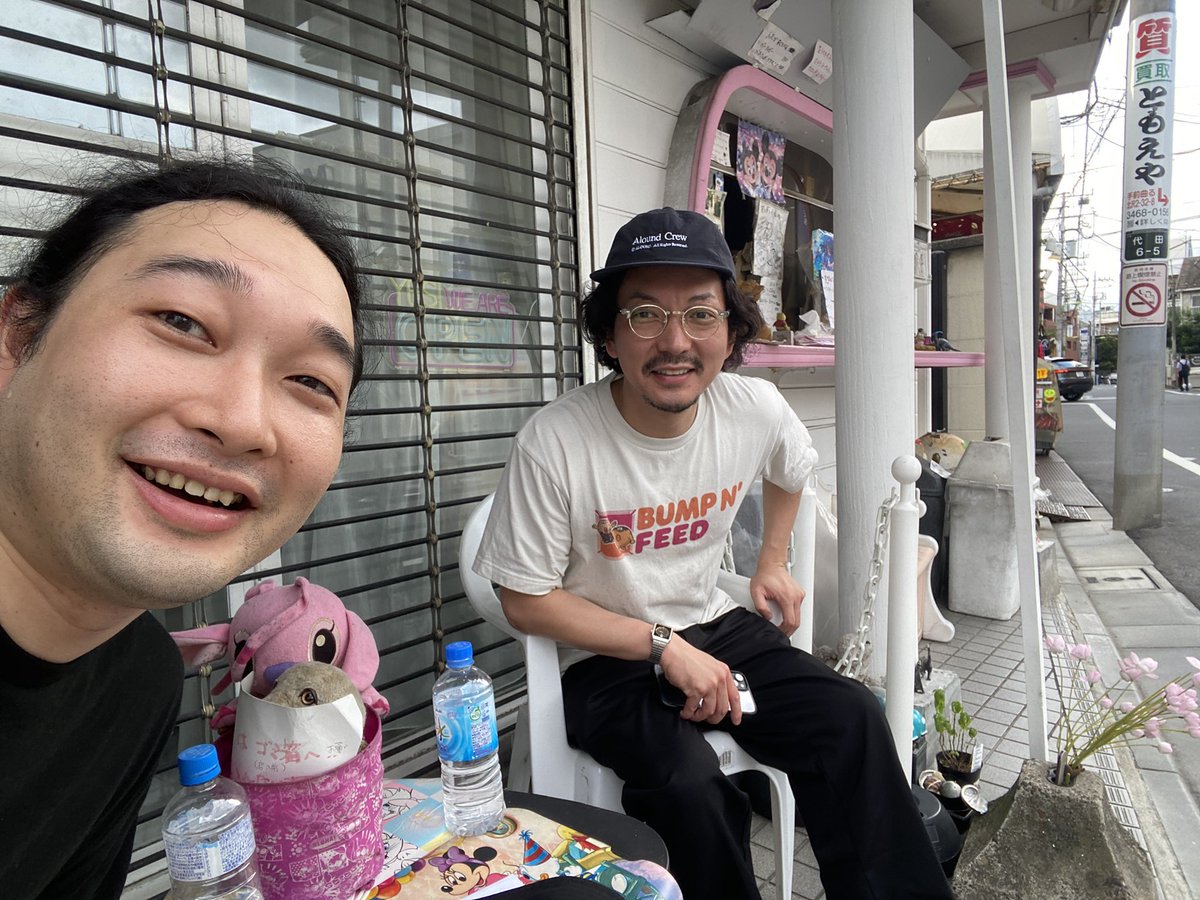 kagayahirai's tweet photo. 劇団かもめんたる 第16回公演
『ピノキオの元カノ』
観に行かせて貰いました！めちゃめちゃ面白かったです、、脳みそかき回される気持ち良さと気付いたら大笑いしてる快感！
今後配信もあるみたいなので是非観た方が良いと思います！
一緒に観た嶋佐さんにクレープご馳走になりました！

https://t.co/b33KpDrn8q